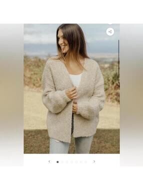 Neuflora Abbotsville cream beige cozy cardigan Size M cottagecore minimalist